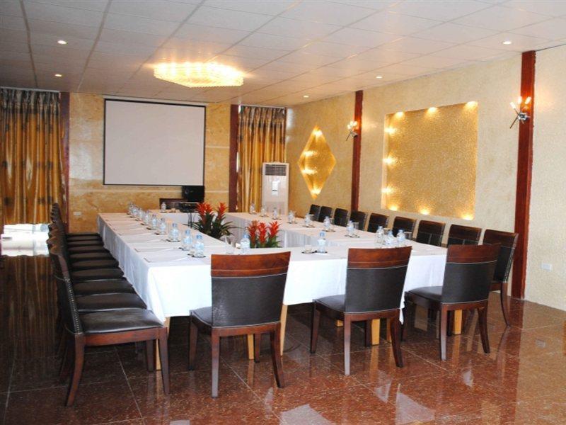 Royal Gate Hotel Hanoi Buitenkant foto