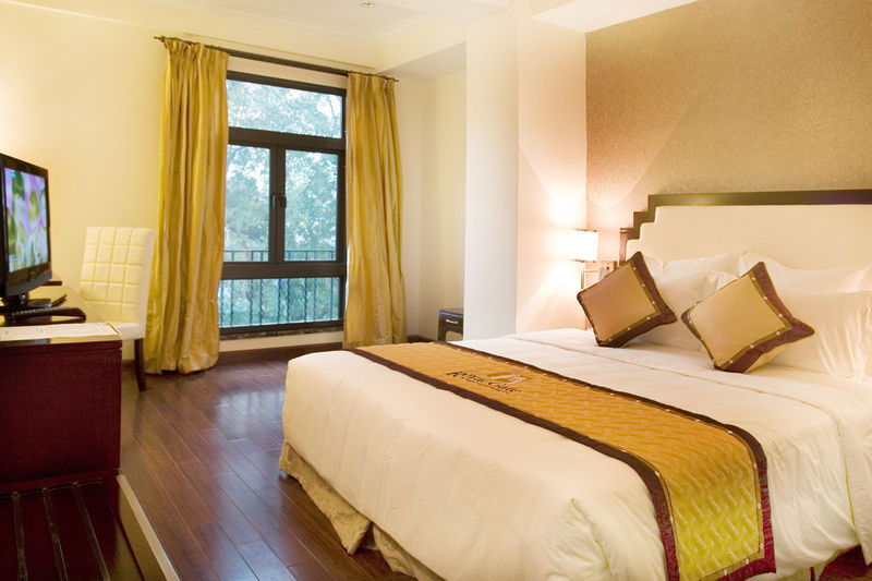 Royal Gate Hotel Hanoi Buitenkant foto