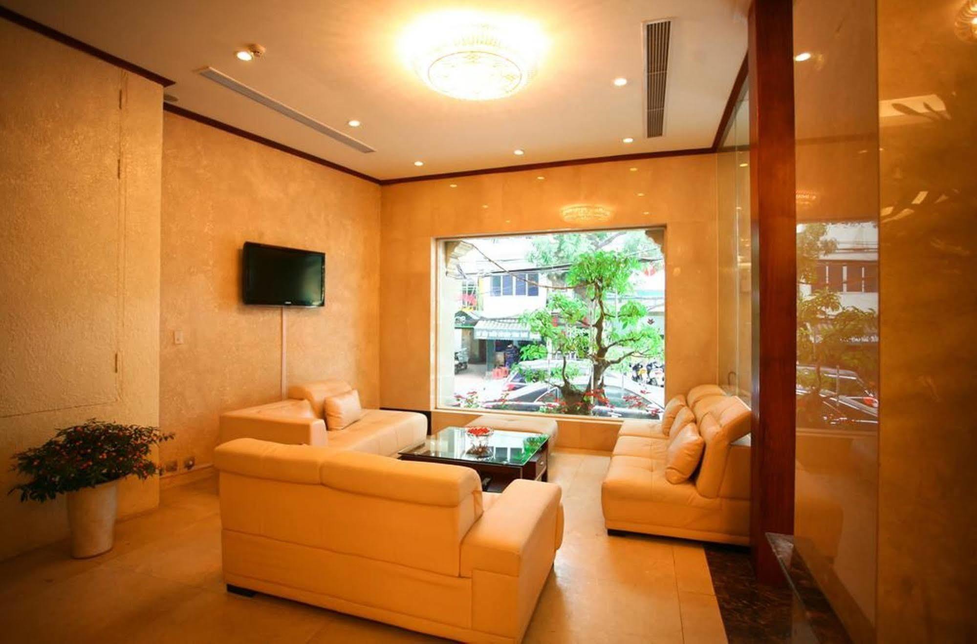 Royal Gate Hotel Hanoi Buitenkant foto